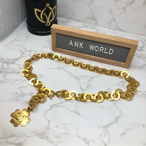 SOLD CHANEL 1995 Links chunky Chain CC Clover Charm long belt necklace 95P